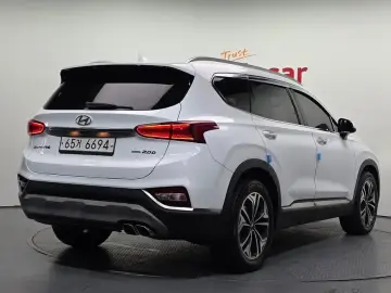 2018 Hyundai Santa Fe с пробегом 104 958 км