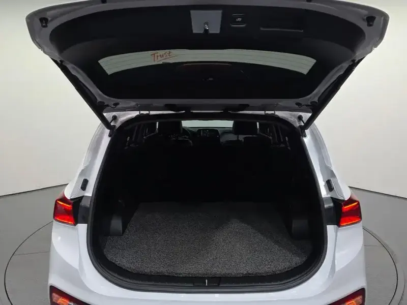 2018 Hyundai Santa Fe с пробегом 104 958 км