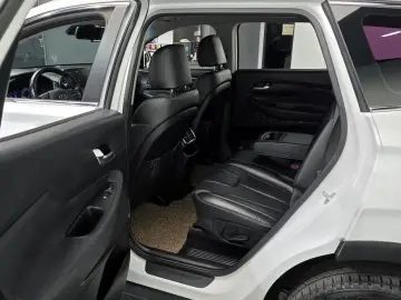 2019 Hyundai Santa Fe с пробегом 121 346 км