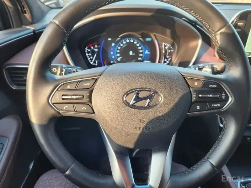 2018 Hyundai Santa Fe с пробегом 52 493 км