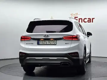 2018 Hyundai Santa Fe с пробегом 67 659 км