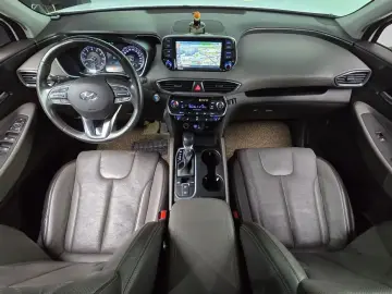 2018 Hyundai Santa Fe с пробегом 67 659 км