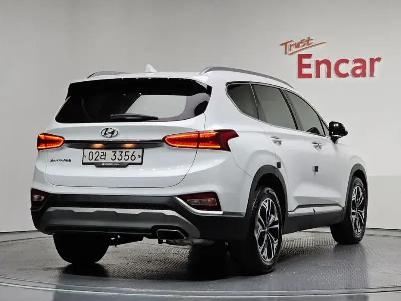 2019 Hyundai Santa Fe с пробегом 23 201 км