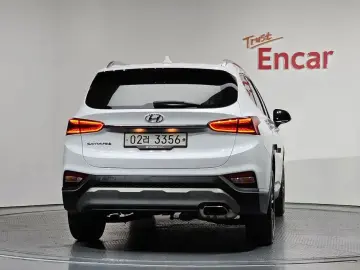 2019 Hyundai Santa Fe с пробегом 23 201 км