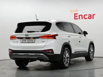 2019 Hyundai Santa Fe с пробегом 27 774 км