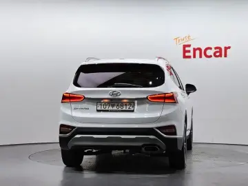 2019 Hyundai Santa Fe с пробегом 32 327 км