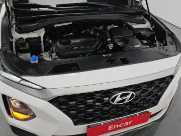 2019 Hyundai Santa Fe с пробегом 27 774 км