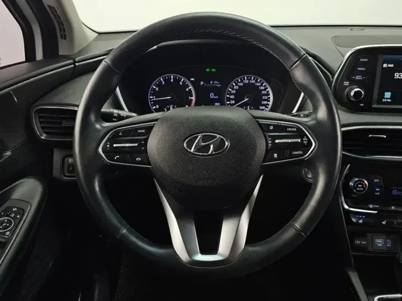 2019 Hyundai Santa Fe с пробегом 27 774 км