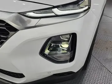 2019 Hyundai Santa Fe с пробегом 32 327 км