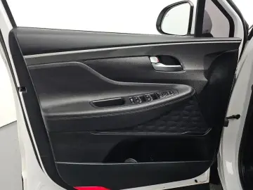 2019 Hyundai Santa Fe с пробегом 27 774 км