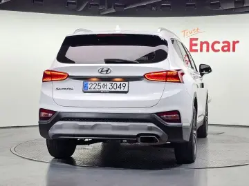 2019 Hyundai Santa Fe с пробегом 137 044 км