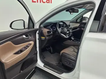2019 Hyundai Santa Fe с пробегом 32 327 км