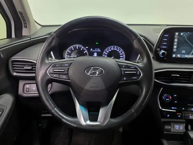 2020 Hyundai Santa Fe с пробегом 68 272 км