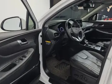 2019 Hyundai Santa Fe с пробегом 100 847 км