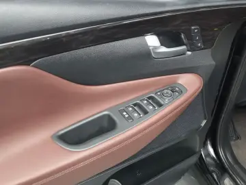 2019 Hyundai Santa Fe с пробегом 61 084 км