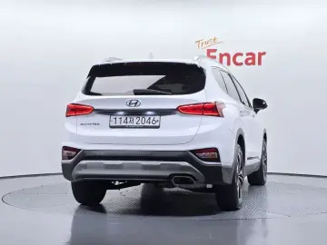 2020 Hyundai Santa Fe с пробегом 104 447 км