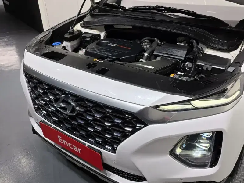 2020 Hyundai Santa Fe с пробегом 104 447 км