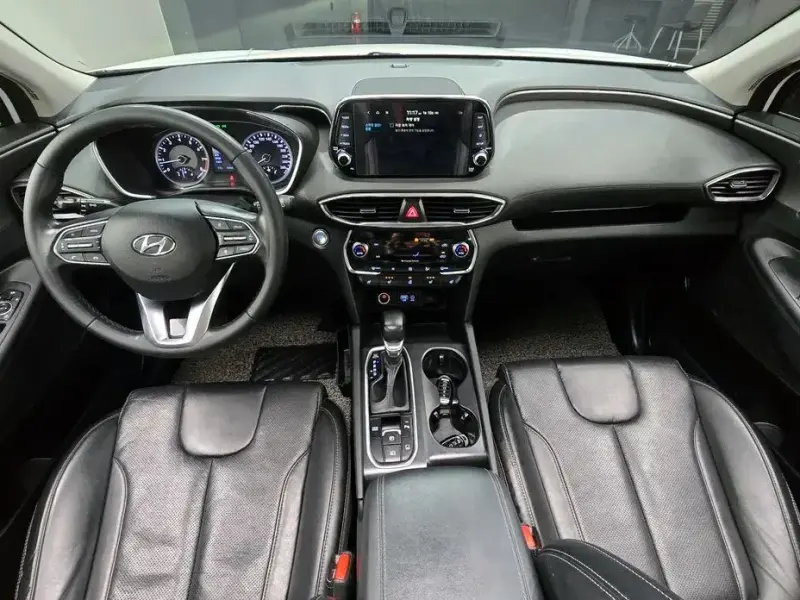 2020 Hyundai Santa Fe с пробегом 104 447 км