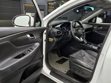 2020 Hyundai Santa Fe с пробегом 104 447 км