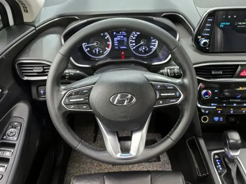 2020 Hyundai Santa Fe с пробегом 104 447 км