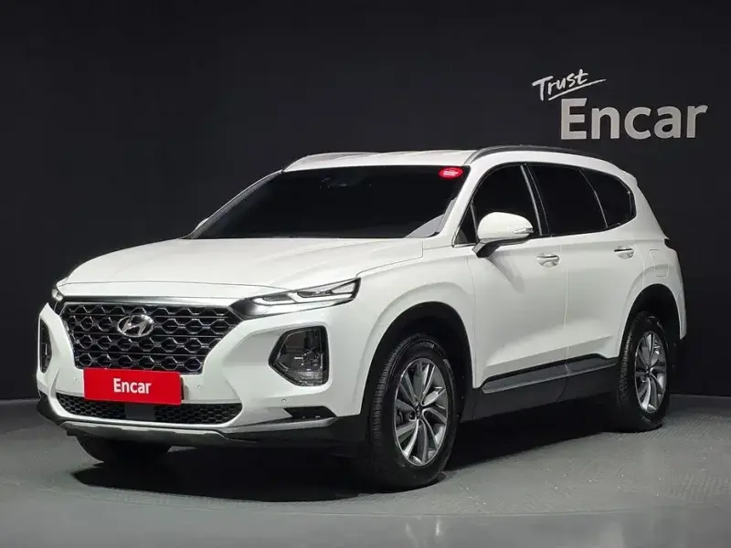 2020 Hyundai Santa Fe с пробегом 18 600 км