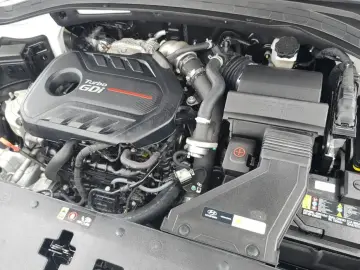 2020 Hyundai Santa Fe с пробегом 18 600 км