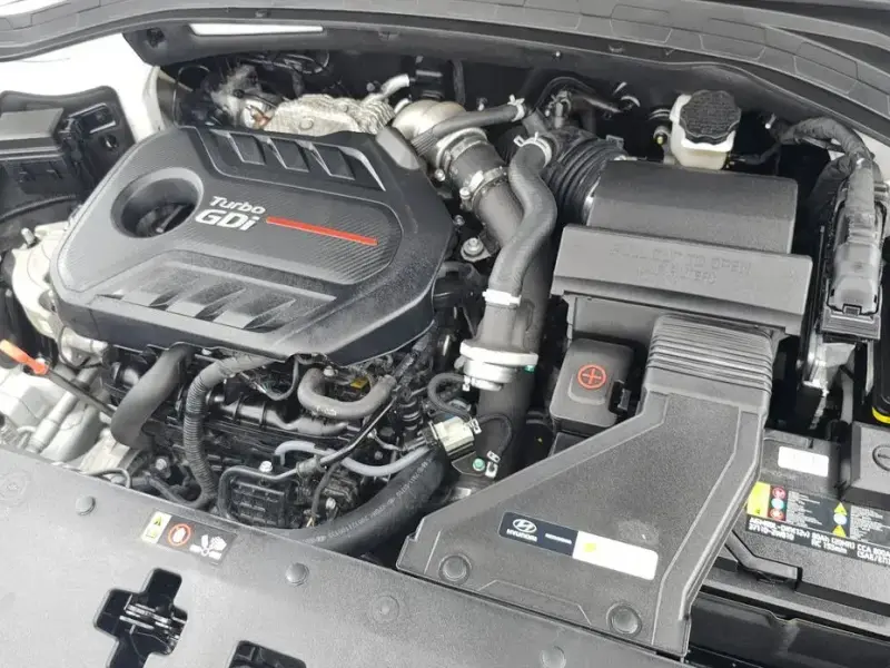 2020 Hyundai Santa Fe с пробегом 18 600 км