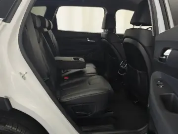2020 Hyundai Santa Fe с пробегом 18 600 км
