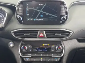 2020 Hyundai Santa Fe с пробегом 18 600 км