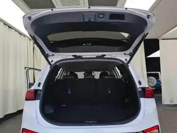 2020 Hyundai Santa Fe с пробегом 18 600 км