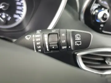 2020 Hyundai Santa Fe с пробегом 18 600 км