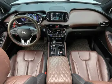2020 Hyundai Santa Fe с пробегом 54 248 км