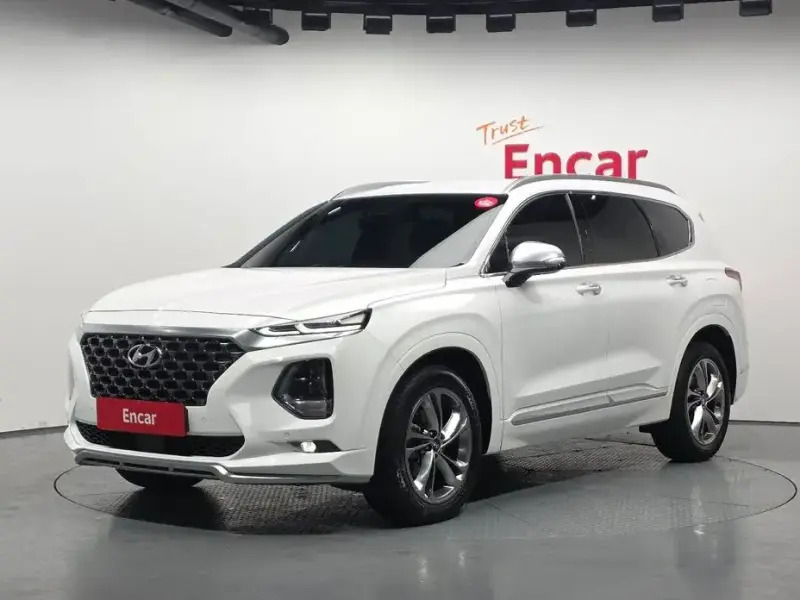 2019 Hyundai Santa Fe с пробегом 27 649 км