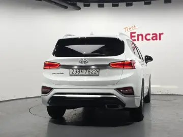 2019 Hyundai Santa Fe с пробегом 27 649 км