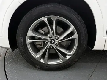 2019 Hyundai Santa Fe с пробегом 27 649 км