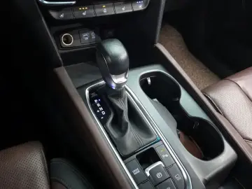 2019 Hyundai Santa Fe с пробегом 27 649 км