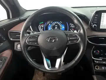 2019 Hyundai Santa Fe с пробегом 27 649 км