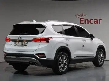 2020 Hyundai Santa Fe с пробегом 24 868 км