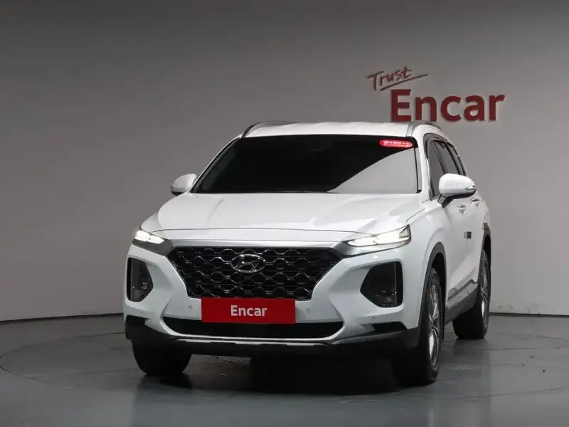 2020 Hyundai Santa Fe с пробегом 24 868 км