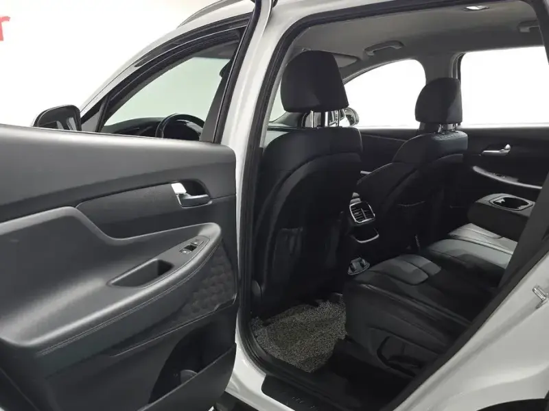 2020 Hyundai Santa Fe с пробегом 24 868 км