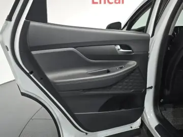 2020 Hyundai Santa Fe с пробегом 24 868 км