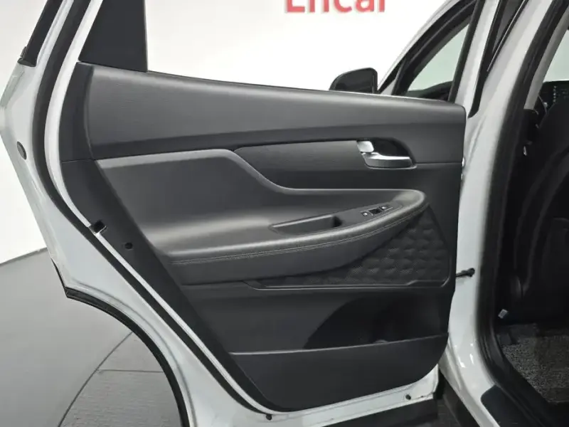 2020 Hyundai Santa Fe с пробегом 24 868 км
