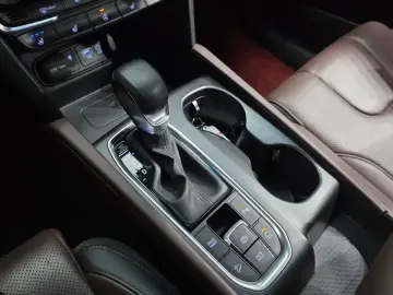 2019 Hyundai Santa Fe с пробегом 77 233 км