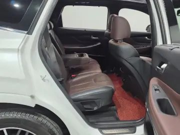 2019 Hyundai Santa Fe с пробегом 77 233 км