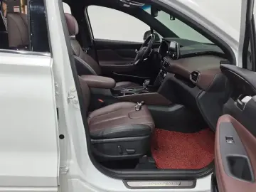 2019 Hyundai Santa Fe с пробегом 77 233 км