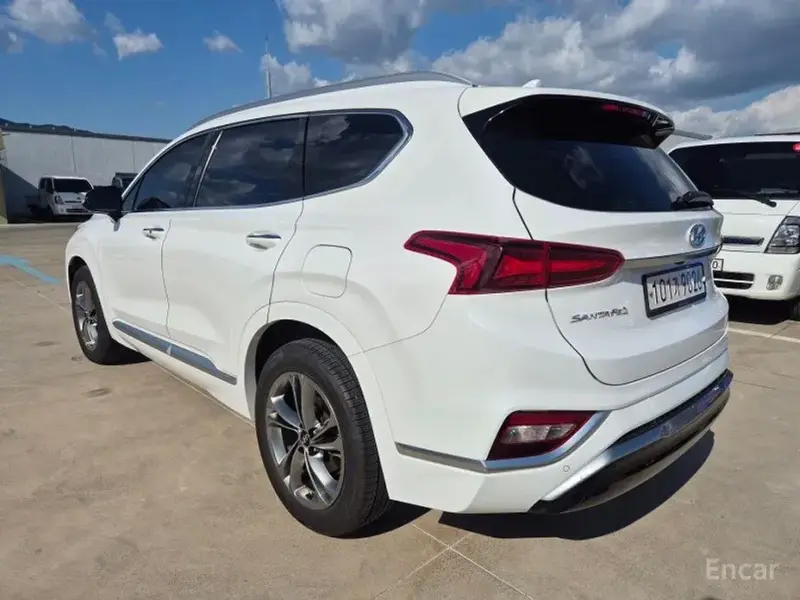 2020 Hyundai Santa Fe с пробегом 97 486 км