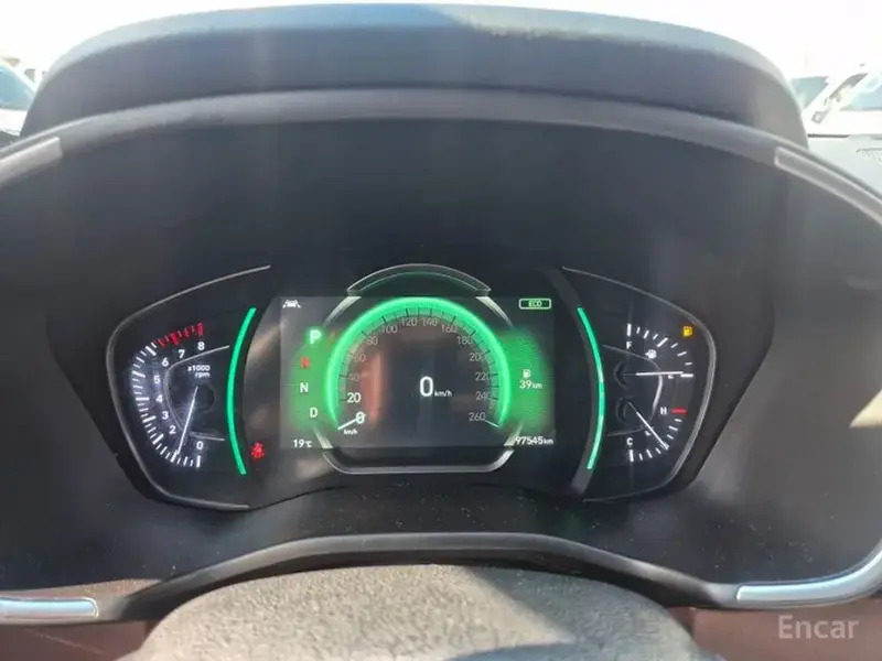 2020 Hyundai Santa Fe с пробегом 97 486 км