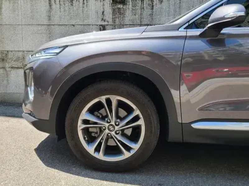 2020 Hyundai Santa Fe с пробегом 9 147 км