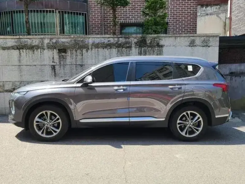2020 Hyundai Santa Fe с пробегом 9 147 км