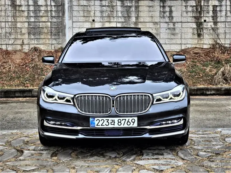 2016 BMW 7 серии с пробегом 123 900 км